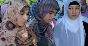 В Кыргызстане хотят запретить хиджабы