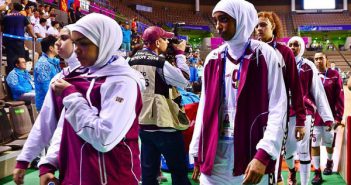 Катарские баскетболистки: без хиджаба не играем