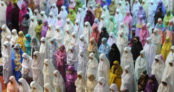 Индонезийки призывают к Исламу с помощью маркетинга