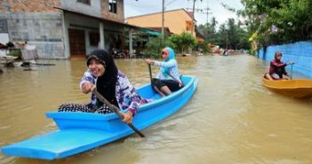 90 тысяч человек лишились крова от наводнения в Малайзии