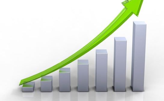 Опрос: россияне уверены, что трудные времена позади