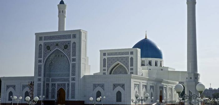 В Узбекистане рекомендовано не проводить ифтары в мечетях