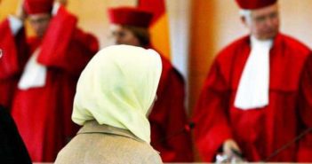Учителя на севере Германии могут работать в хиджабах