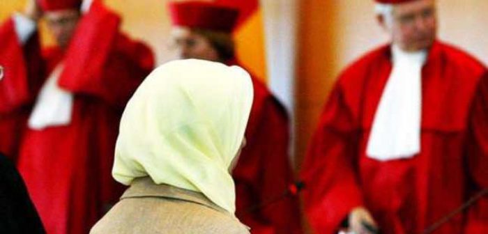 Учителя на севере Германии могут работать в хиджабах