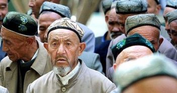 Китай запрещает мусульманам поститься