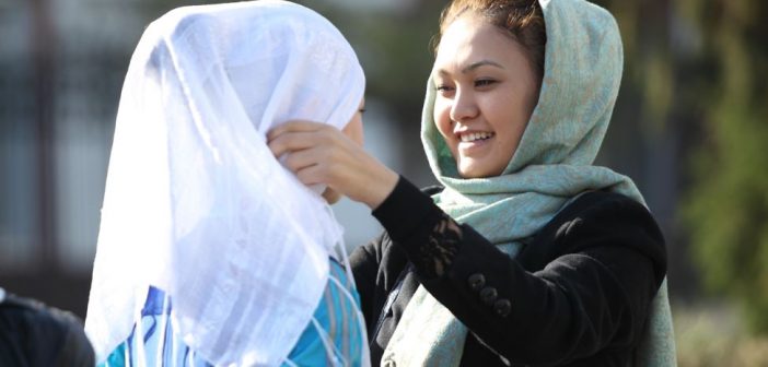 Муфтий Кыргызстана: только не черный хиджаб