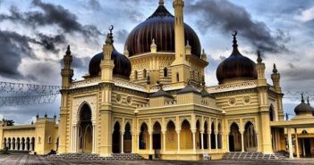 Мечеть Захир – самая знаменитая в Малайзии Джума-мечеть