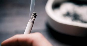 Штрафы за курение при детях появятся в Европе